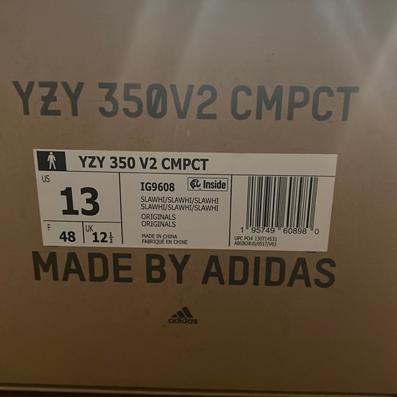 Yeezy 350 V2 CMPCT (panda)